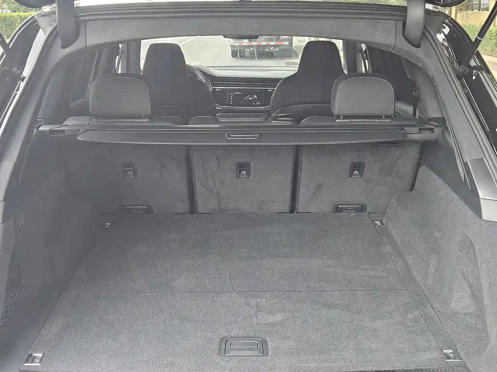 Audi SQ7 — миниатюра 22