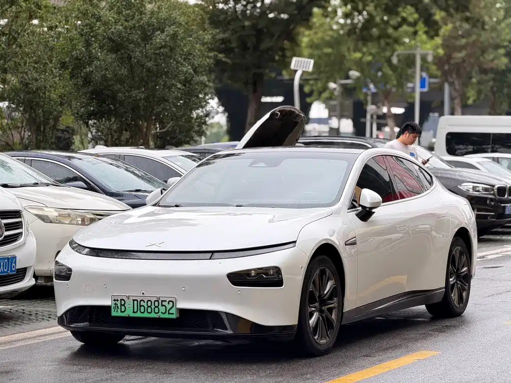 XPeng P7