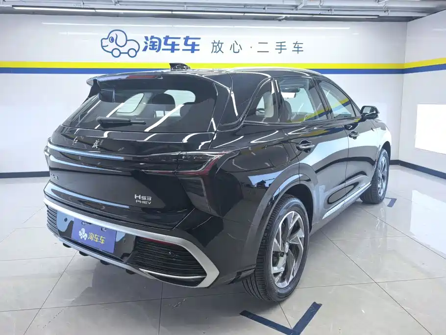 Hongqi Hongqi HS3 PHEV — миниатюра 3