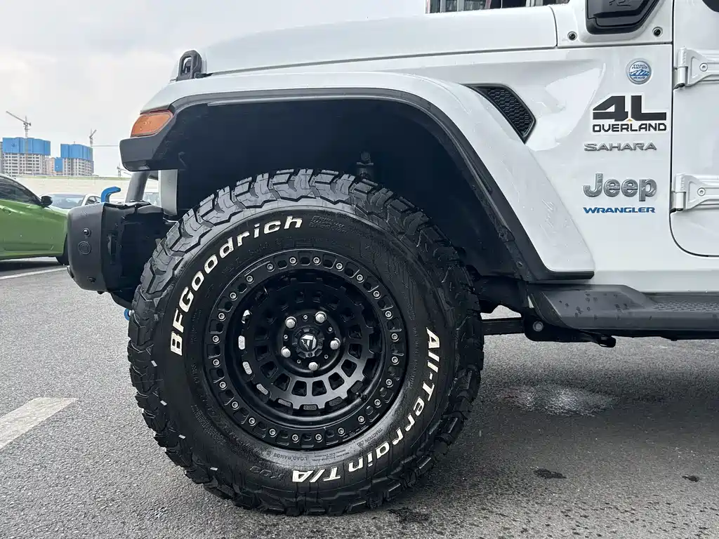 Jeep Wrangler PHEV 4-door 2.0T 4xe Sahara, фото 16