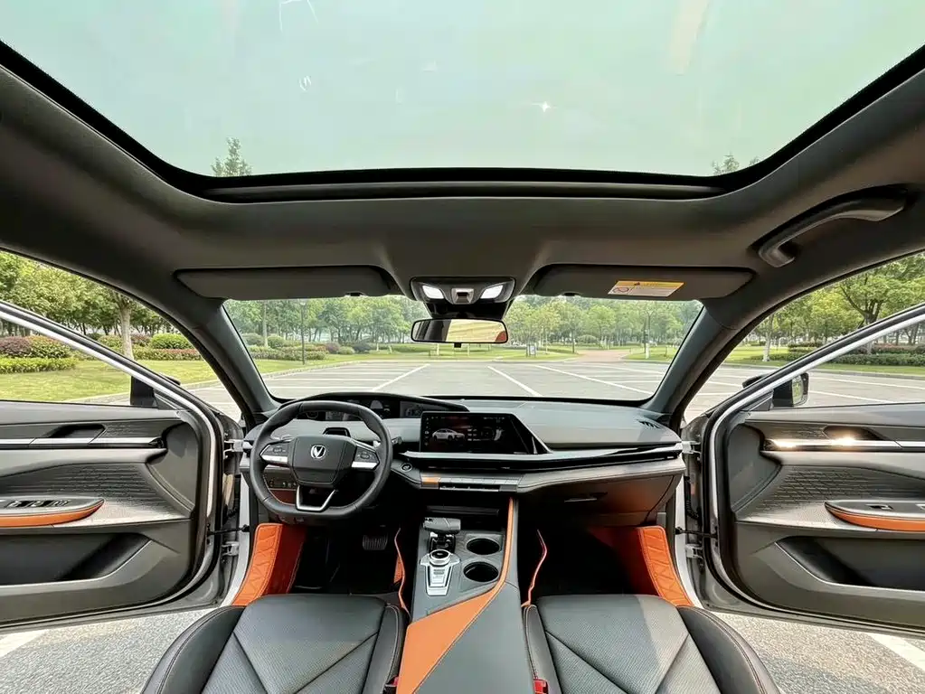 Changan UNI-V — миниатюра 6