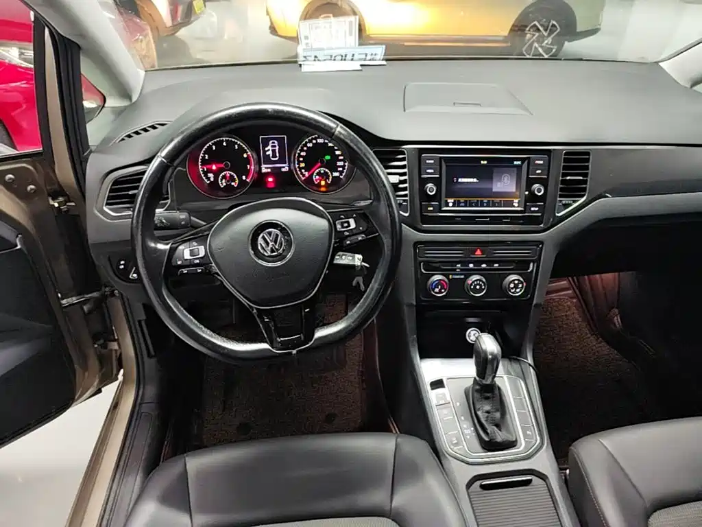 Volkswagen Golf Sportsvan — миниатюра 7