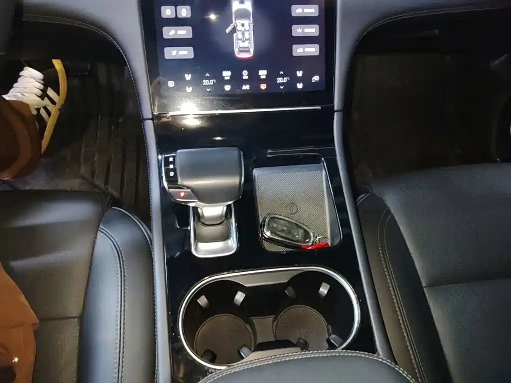 Li Auto Li ONE — миниатюра 14