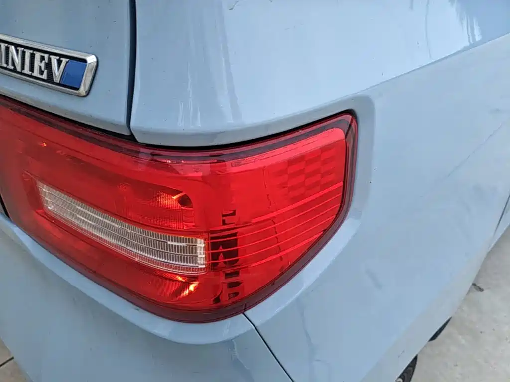 Wuling MINIEV — миниатюра 8