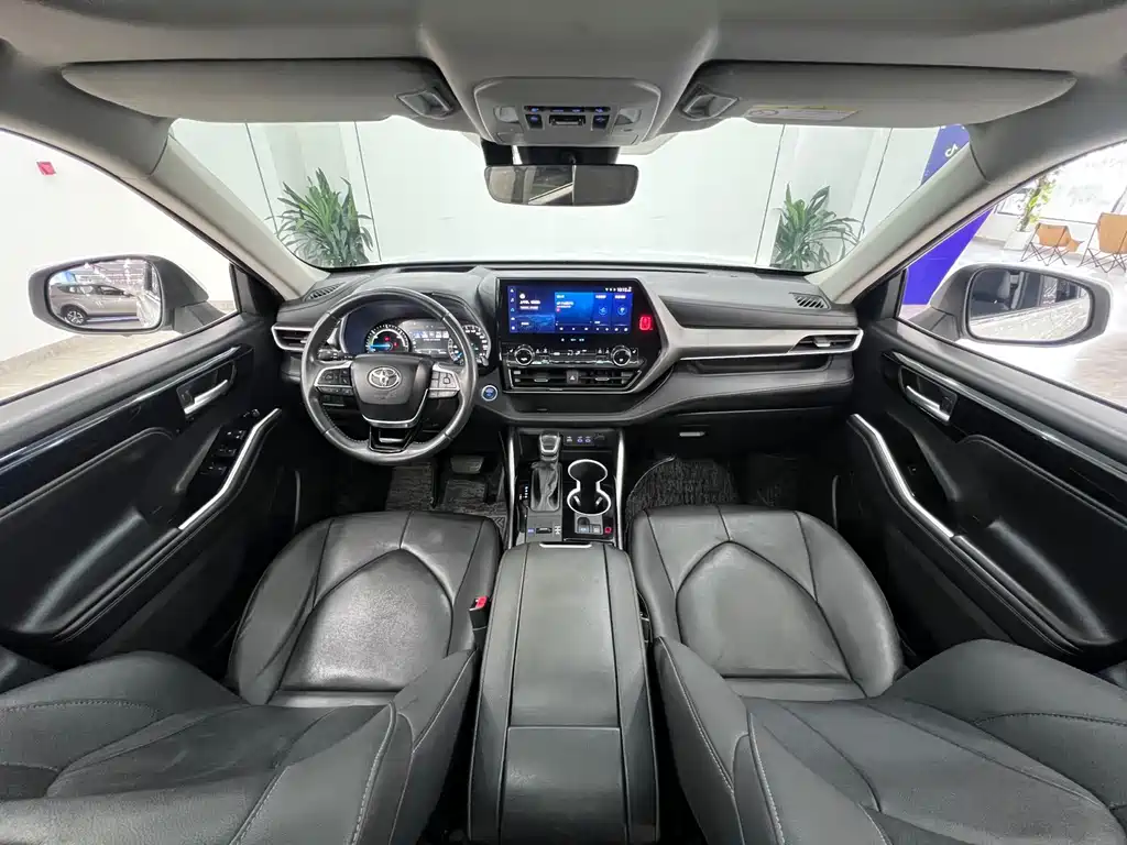 Toyota Highlander Hybrid 2.5L 4WD Premium Edition 7 seats, фото 20
