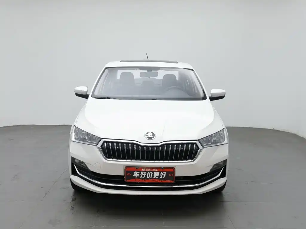 Skoda Rapid — миниатюра 3