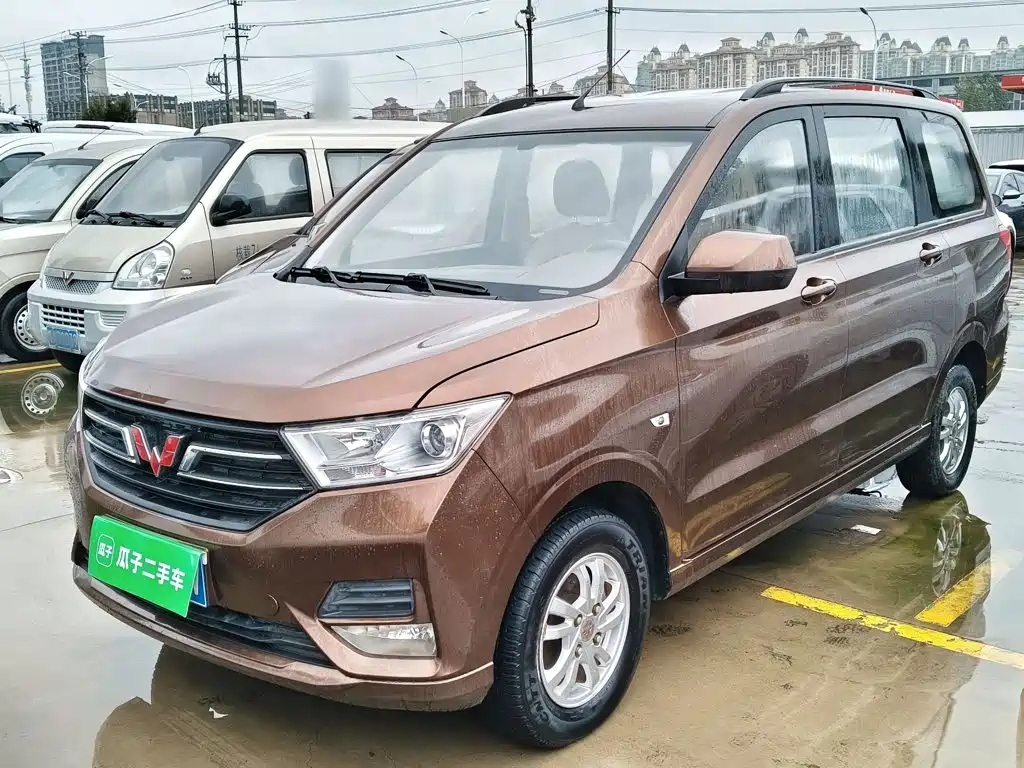 Wuling Hongguang — миниатюра 2