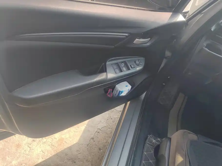 Honda Fit — миниатюра 7