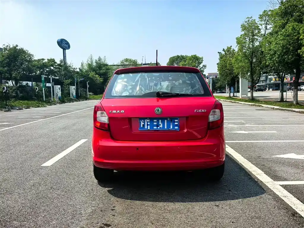 Skoda Fabia 2012 1.4L AT