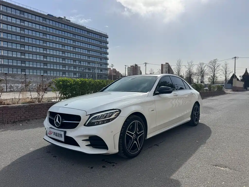 Mercedes-Benz C-Class 2021