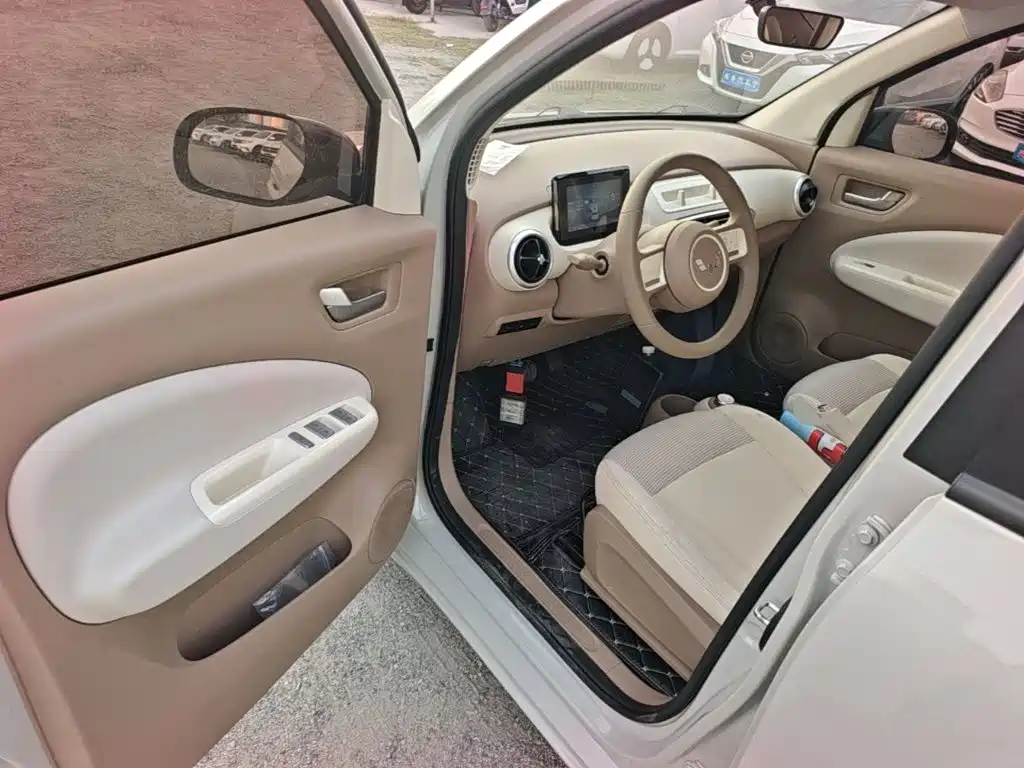 Wuling MINIEV — миниатюра 16