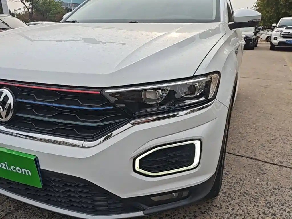 Volkswagen T-Roc — миниатюра 24