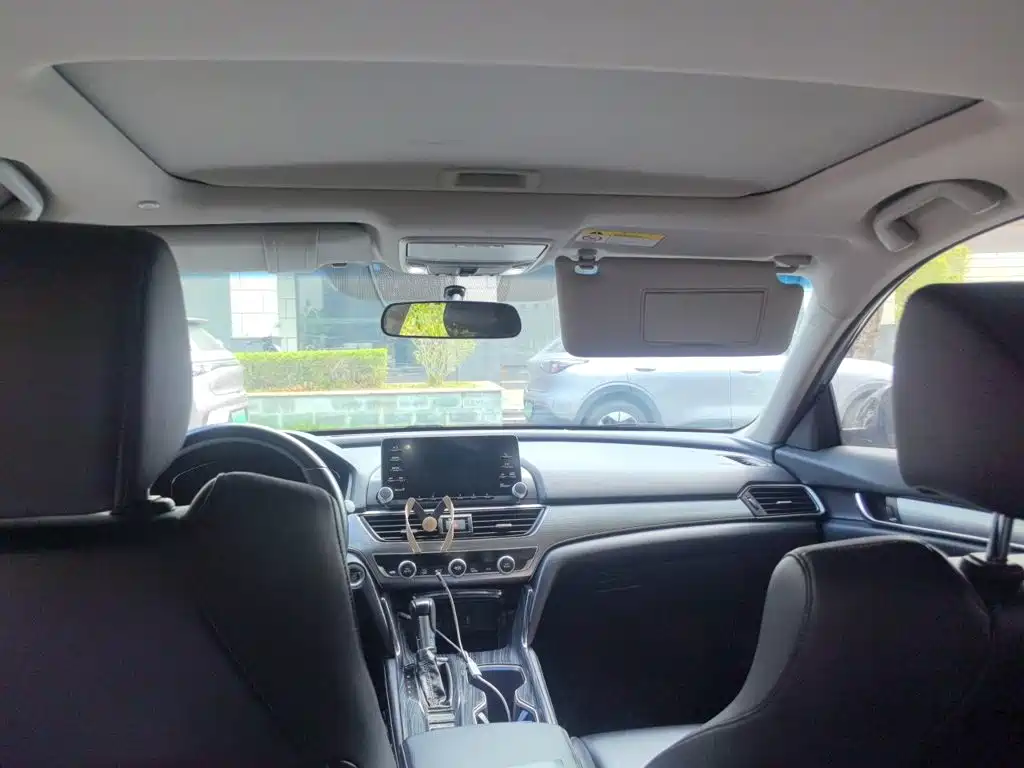 Honda Accord — миниатюра 14