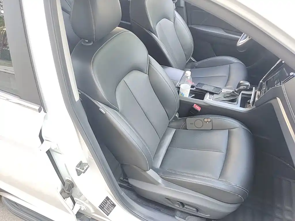 Roewe RX5 — миниатюра 25