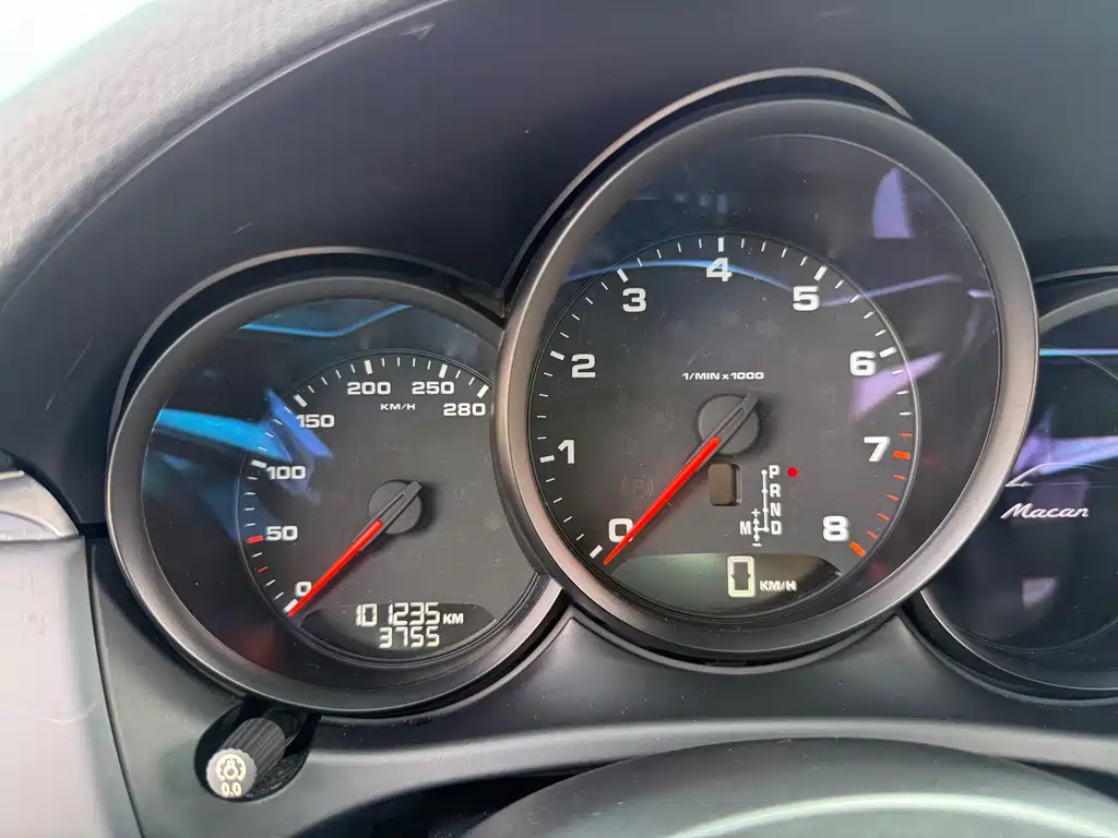 Porsche Macan — миниатюра 18