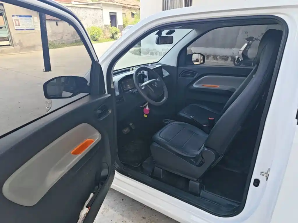 Wuling MINIEV — миниатюра 16