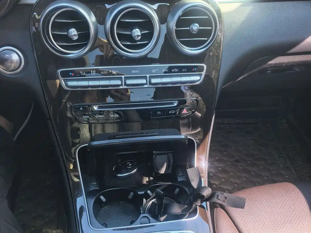 Mercedes-Benz GLC — миниатюра 10