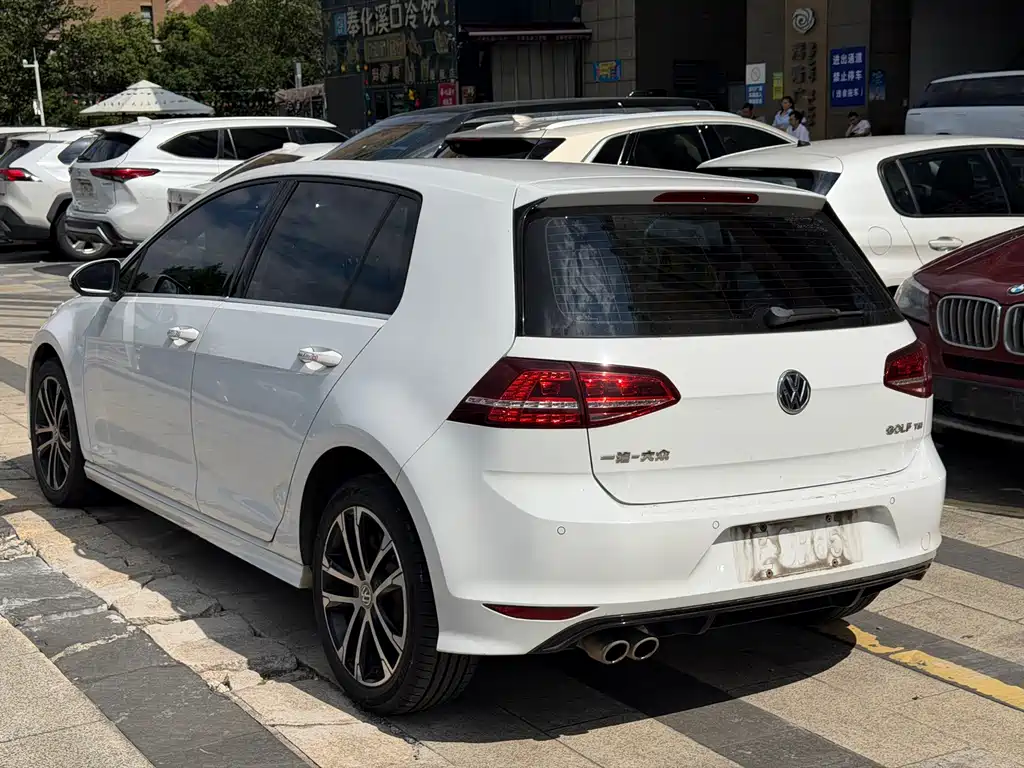 Volkswagen Golf — миниатюра 4