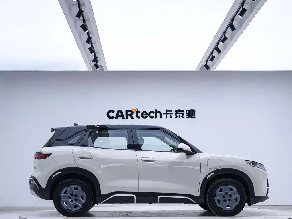 BYD Yuan UP — миниатюра 2