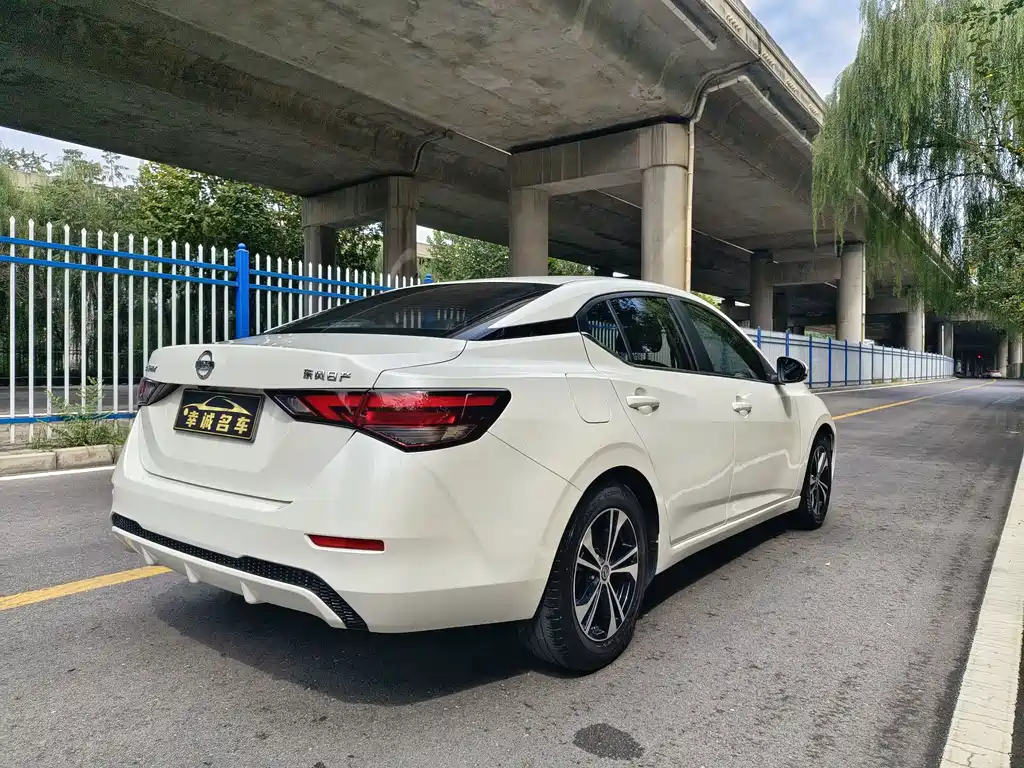 Nissan Sylphy — миниатюра 7
