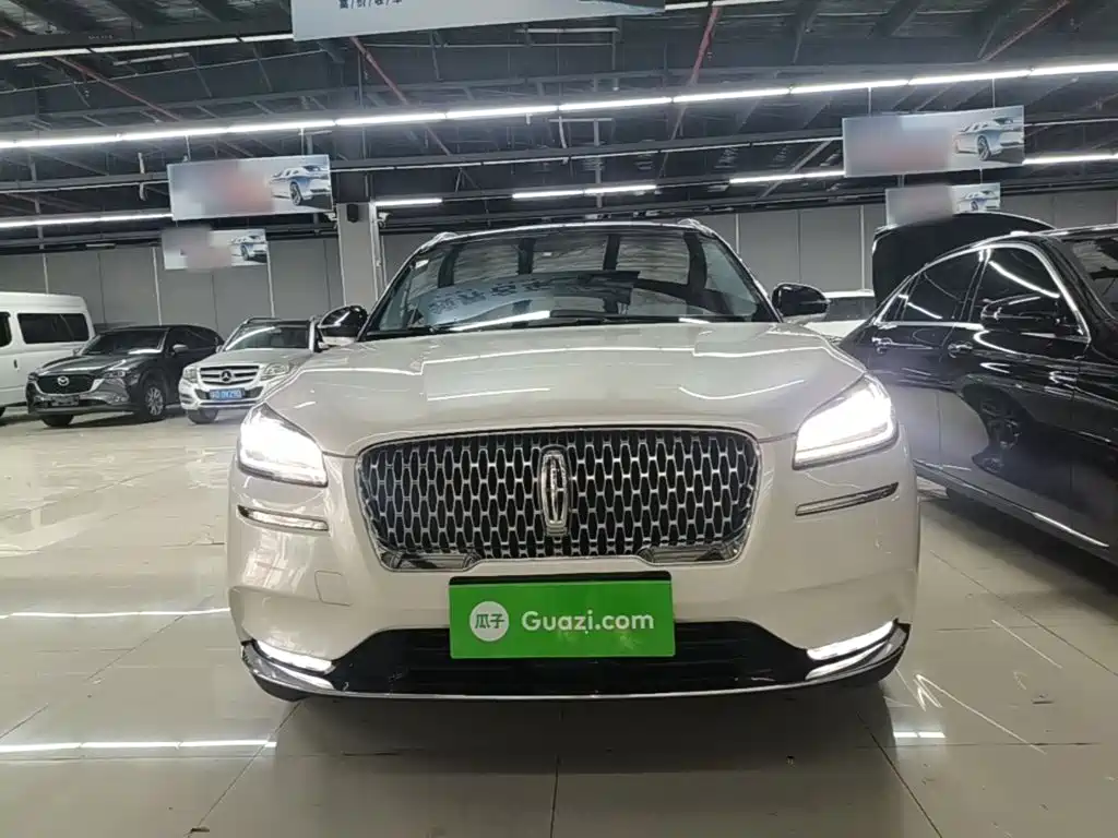Lincoln Corsair — миниатюра 3