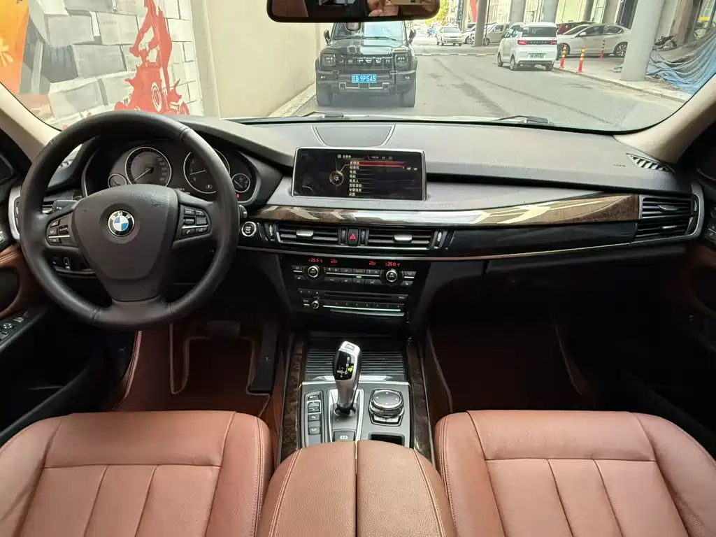 BMW X5 (Import) — миниатюра 7