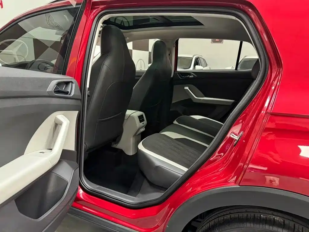 Volkswagen T-Cross — миниатюра 8