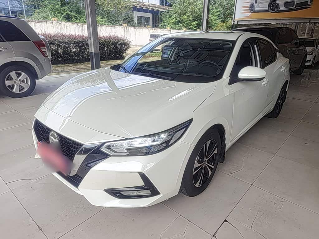 Nissan Sylphy 1.6 л 2023 г. Белый, пробег 31500 км