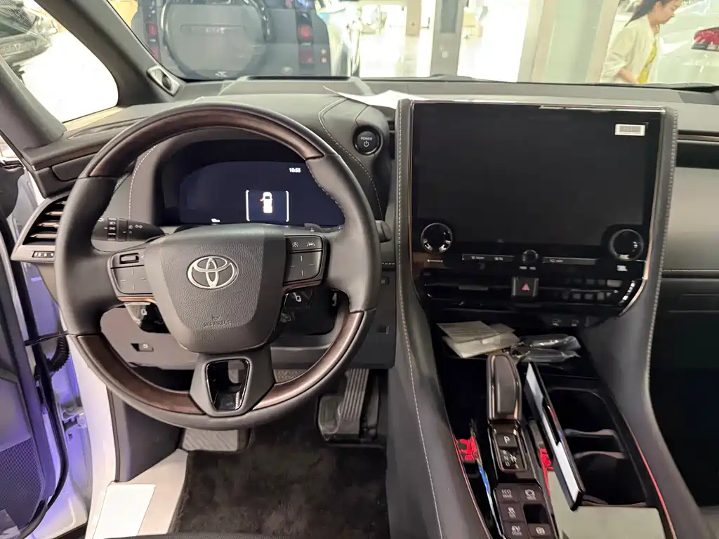 Toyota Alphard 2026 2.5L Luxury