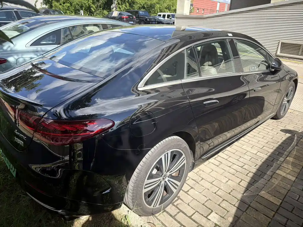 Mercedes-Benz EQE — миниатюра 7