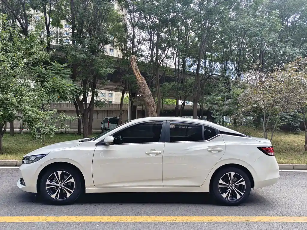 Nissan Sylphy — миниатюра 6