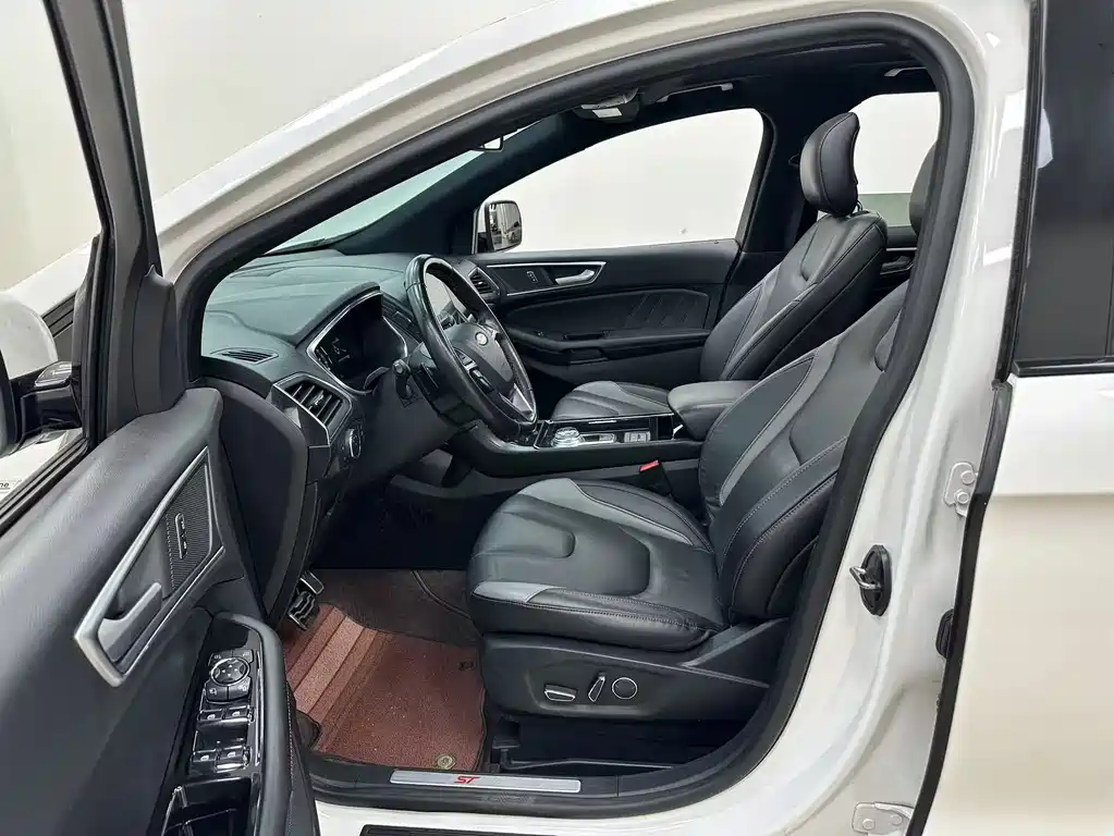 Ford Edge — миниатюра 4