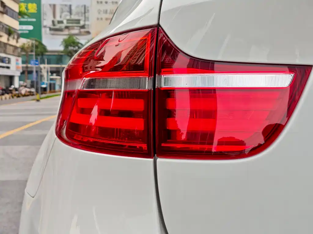 BMW X6 — миниатюра 6