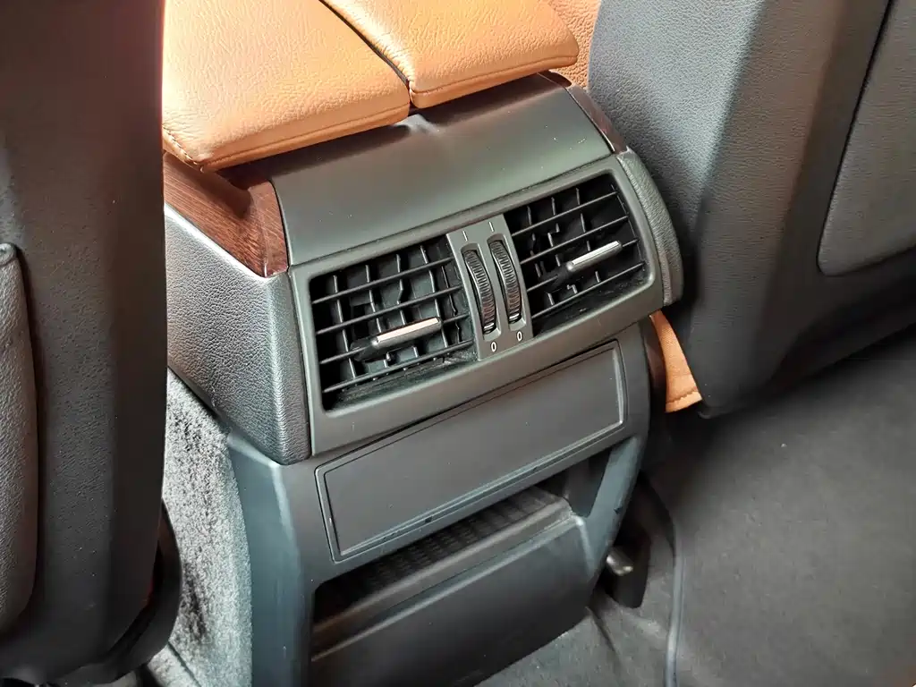 BMW X6 — миниатюра 17