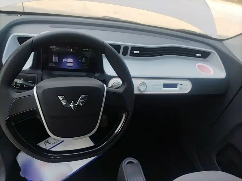 Wuling MINIEV — миниатюра 10