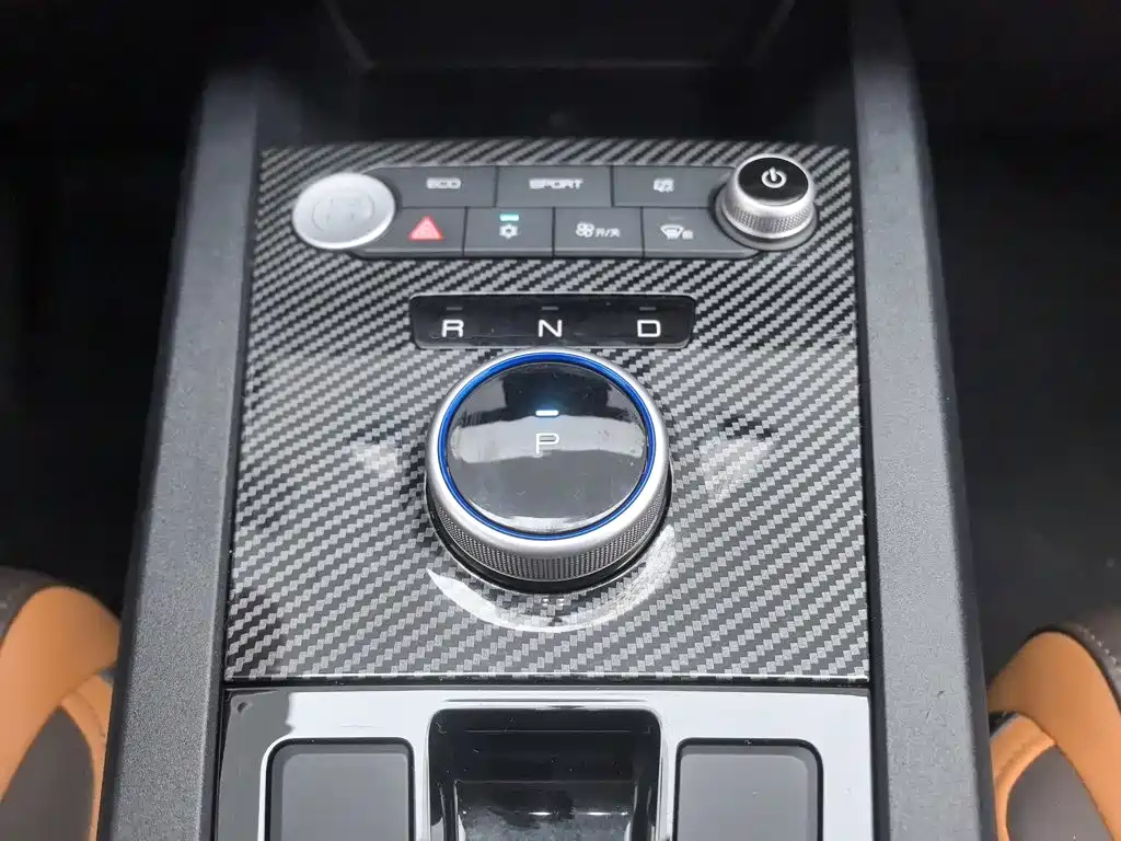 BYD e2 — миниатюра 13