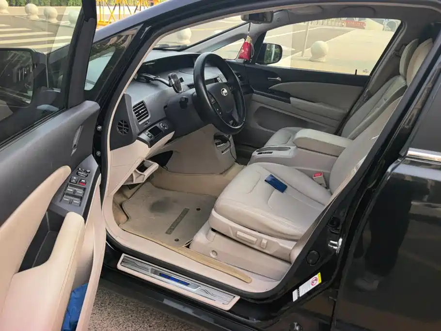 BYD e6 — миниатюра 9