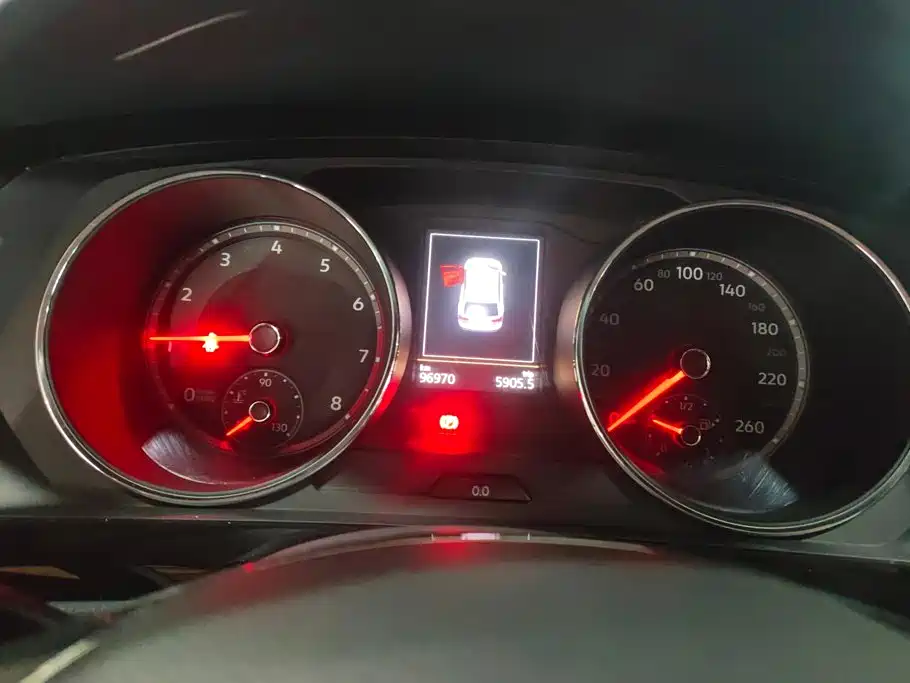 Volkswagen Tiguan L — миниатюра 14