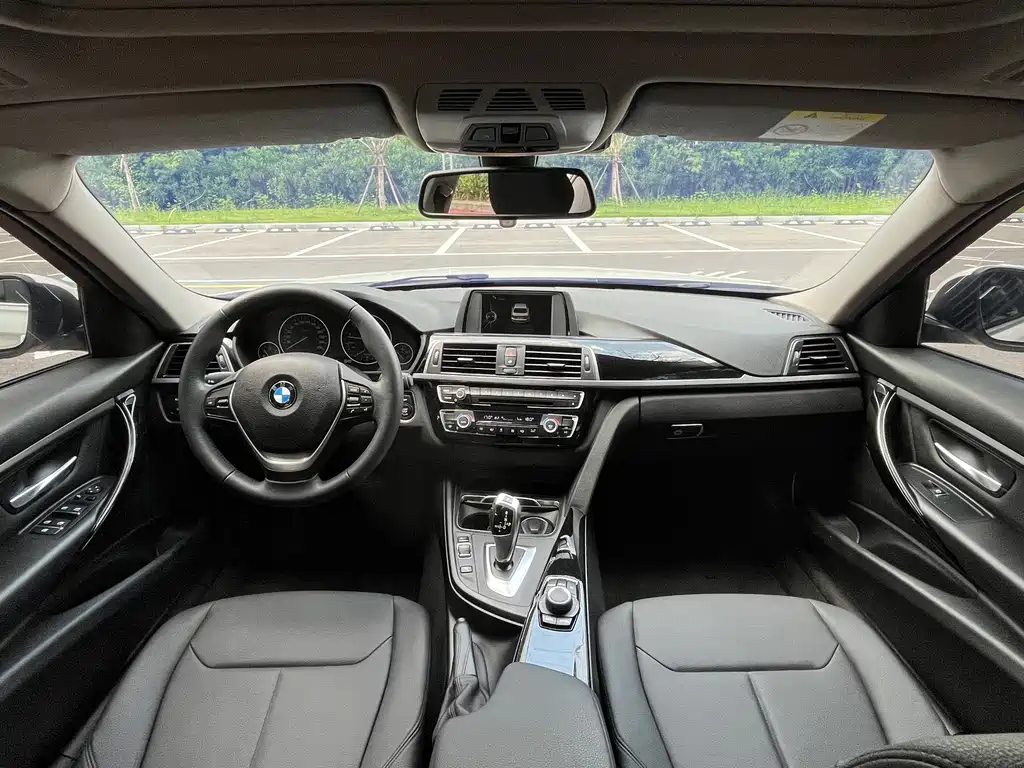 BMW 3 Series — миниатюра 5