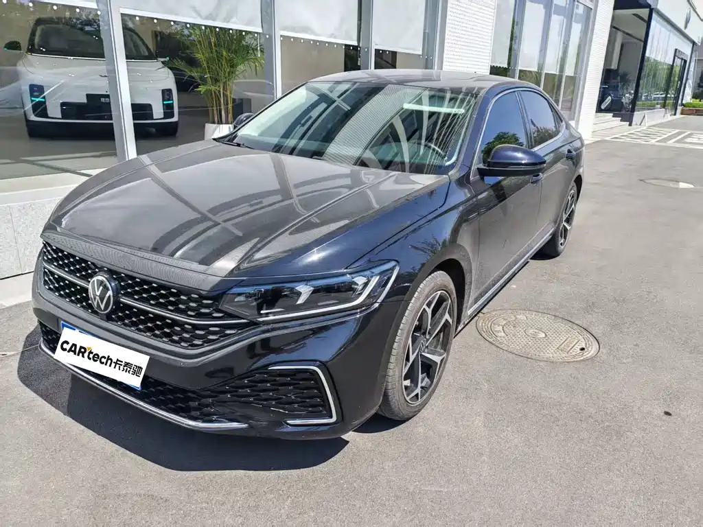 Volkswagen Passat 2022