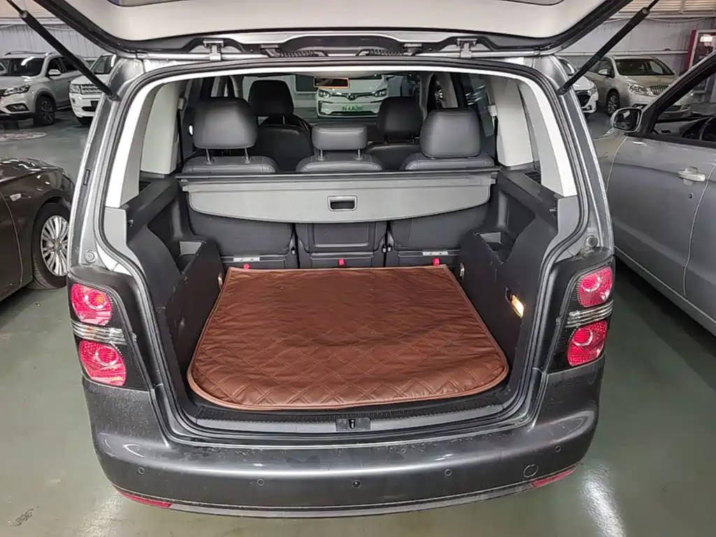 Volkswagen Touran — миниатюра 19
