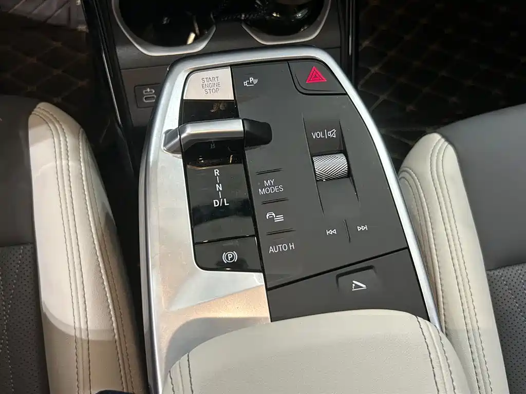 BMW X1 2026 sDrive25Li M Sport