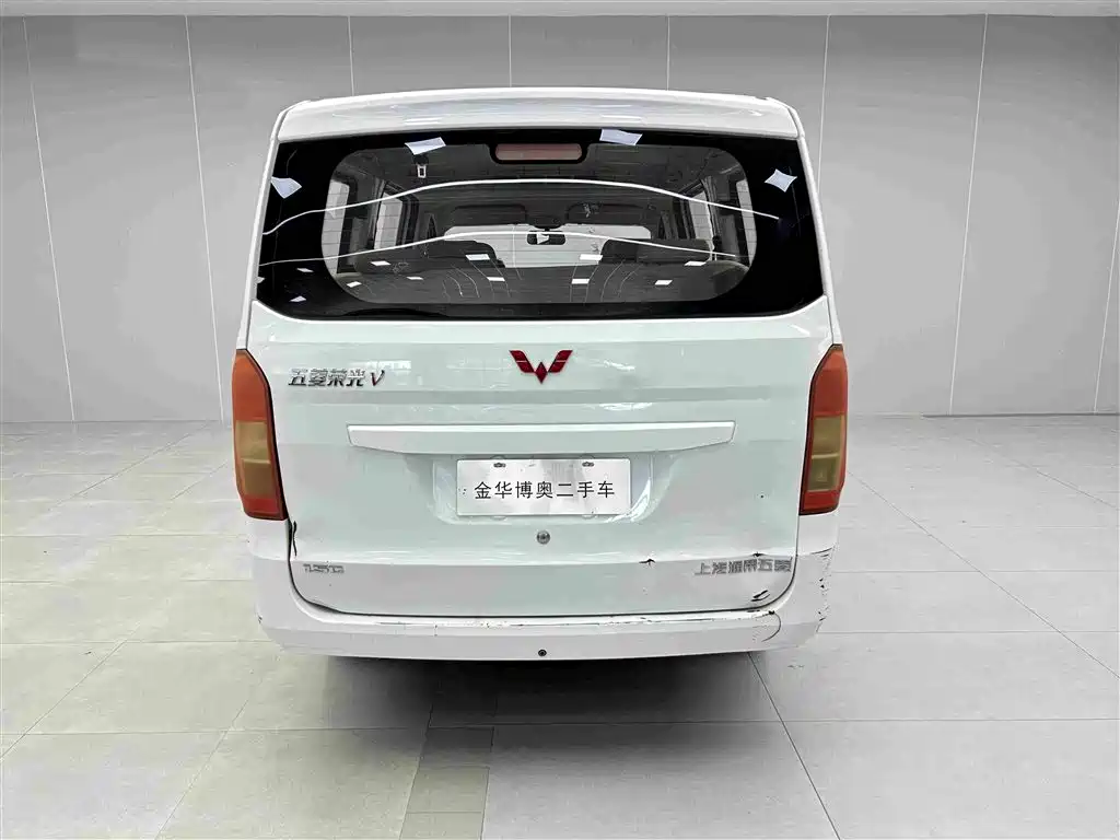 Wuling Rongguang V — миниатюра 5