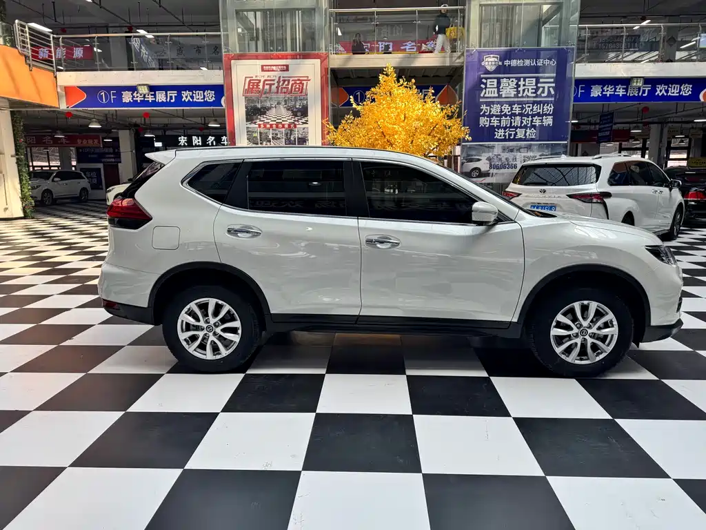 NISSAN QIJUN