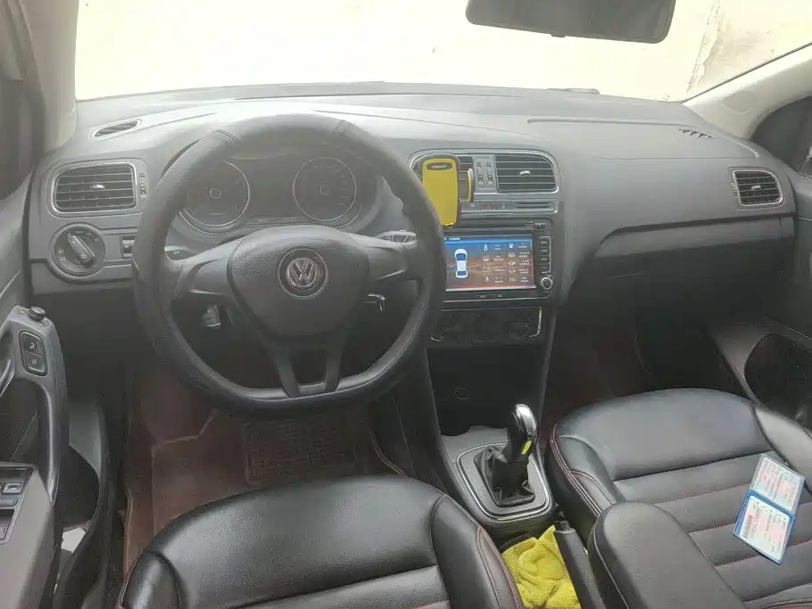Volkswagen Polo — миниатюра 12