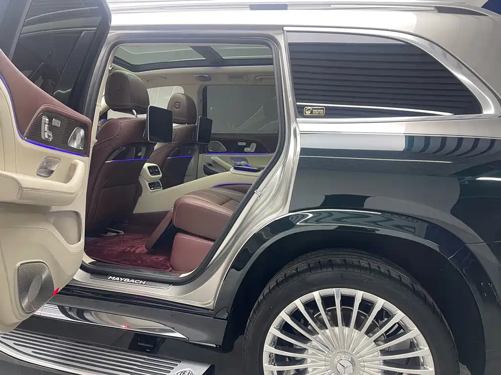 Mercedes-Benz GLS — миниатюра 18