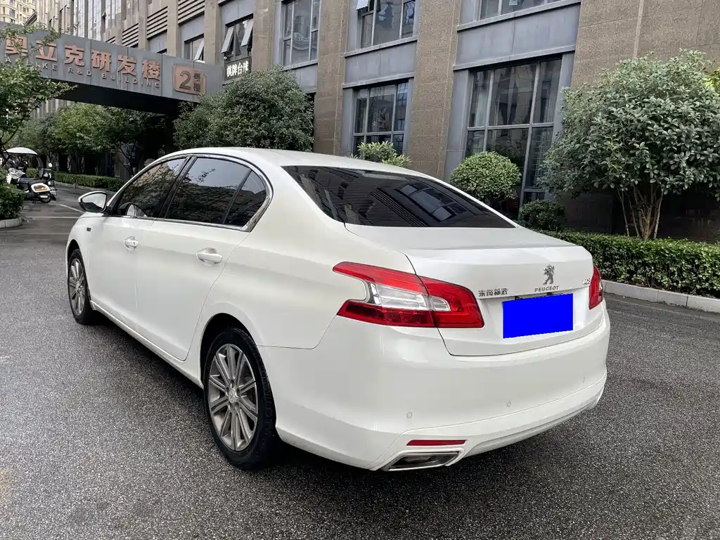 Peugeot 408 — миниатюра 15