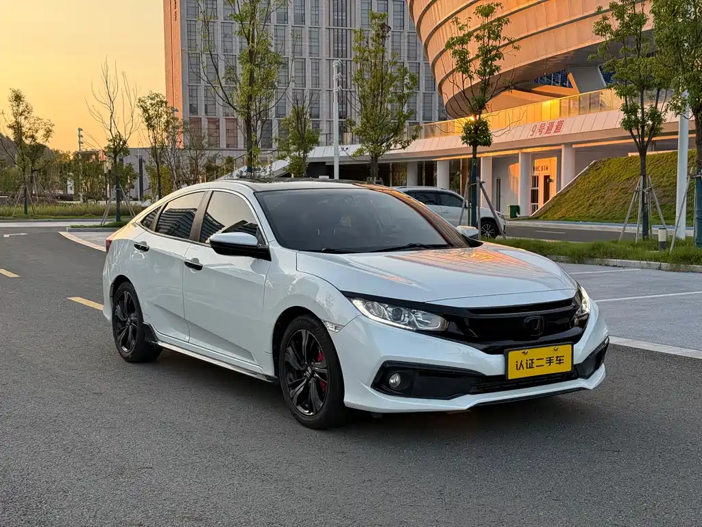 Honda Civic — миниатюра 9
