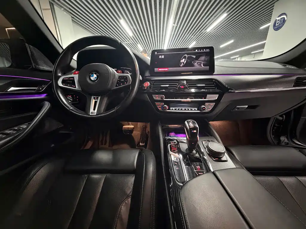 BMW M5 — миниатюра 10
