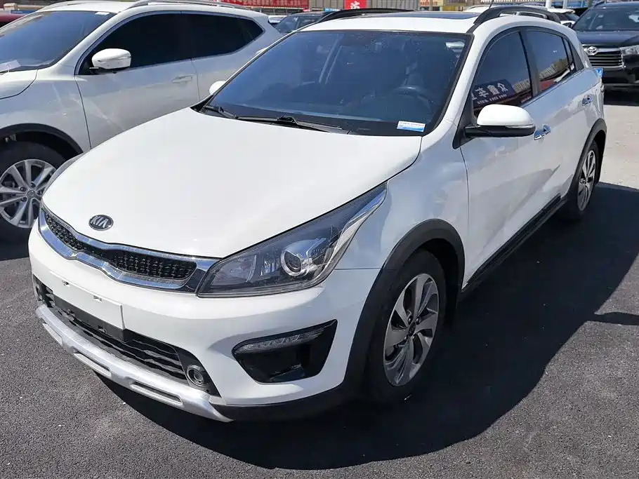 Купить Kia KX Cross